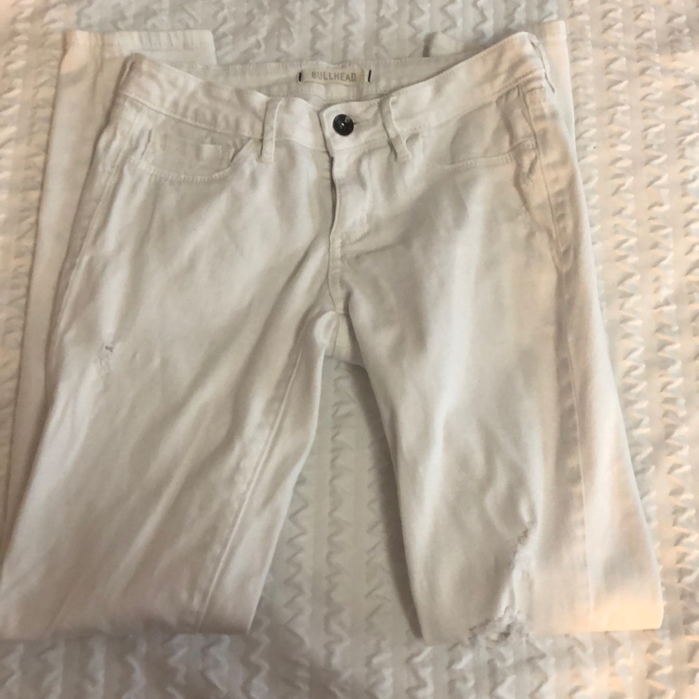 White skinny jeans